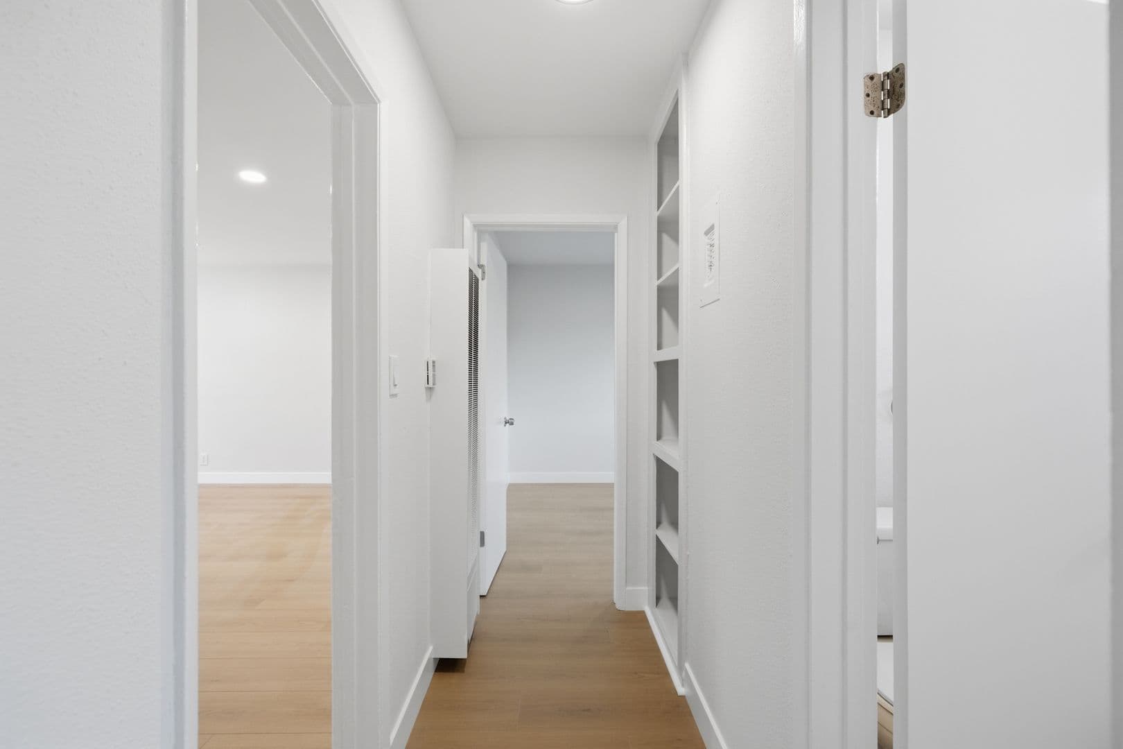 Sherman Oaks Apartment: 14620-14626 Magnolia Blvd