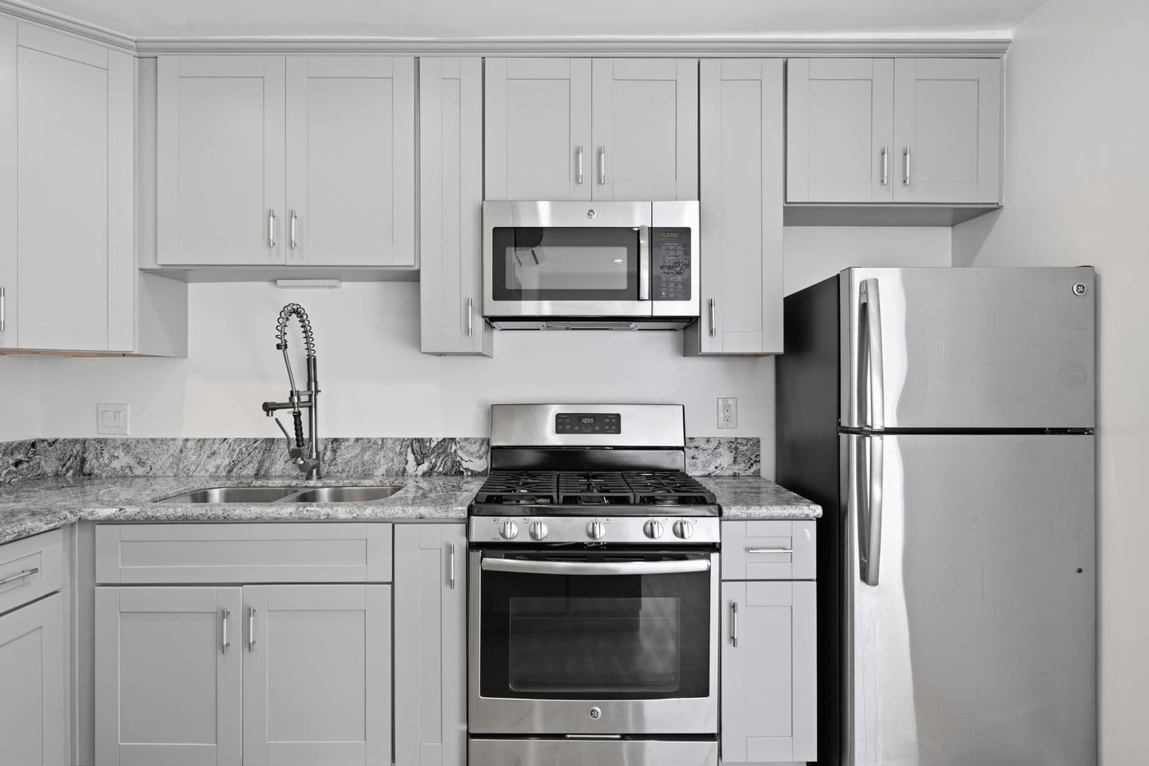 Santa Monica Apartment: 1313 Pico Blvd