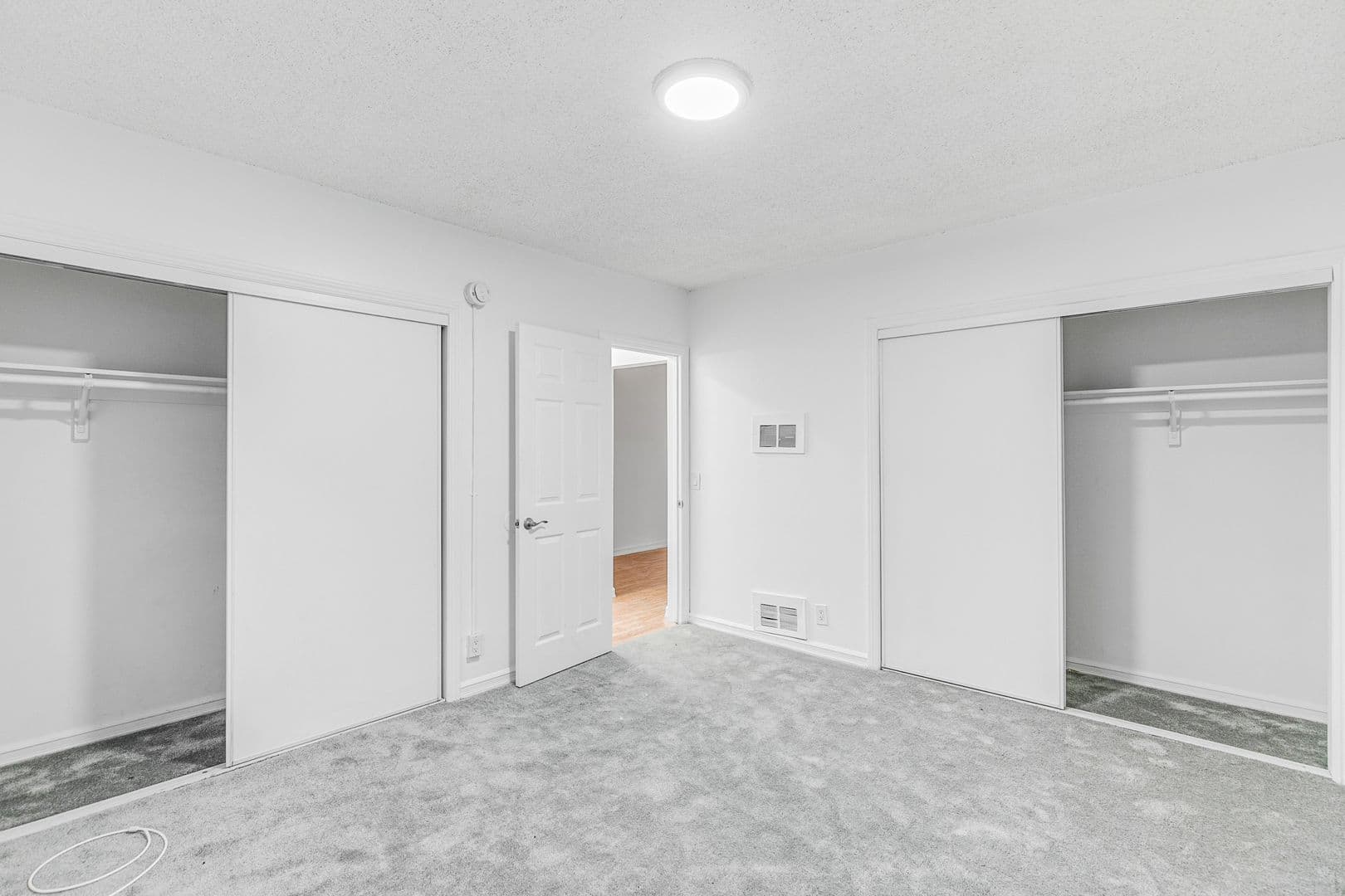 Los Angeles Apartment: 5923 Carlton Way