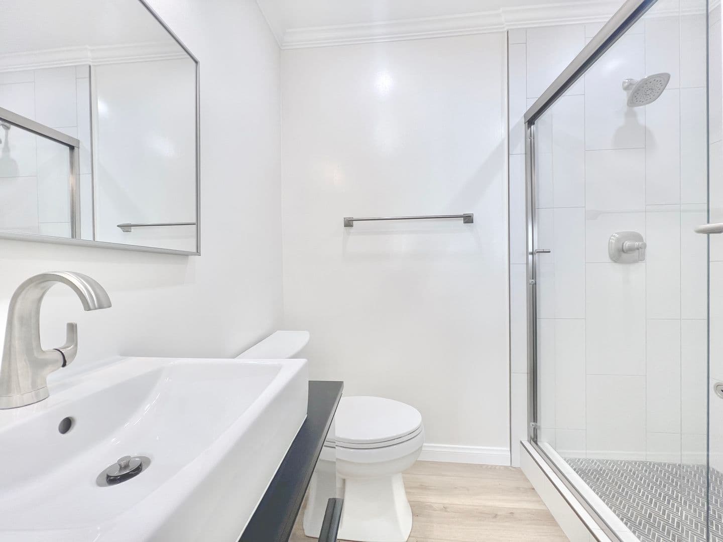 Santa Monica Apartment: 1142-1148 9th St