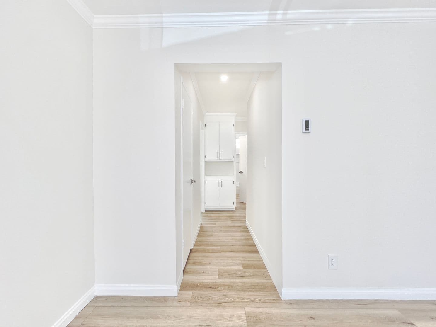 Santa Monica Apartment: 1142-1148 9th St