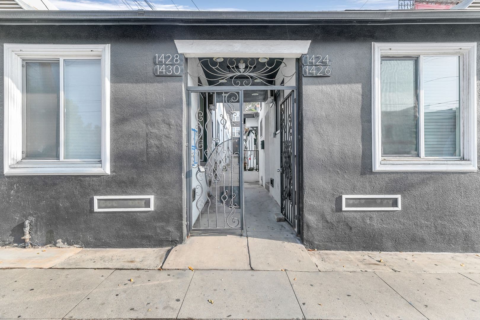 Los Angeles Apartment: 1424-1430 Echo Park Avenue