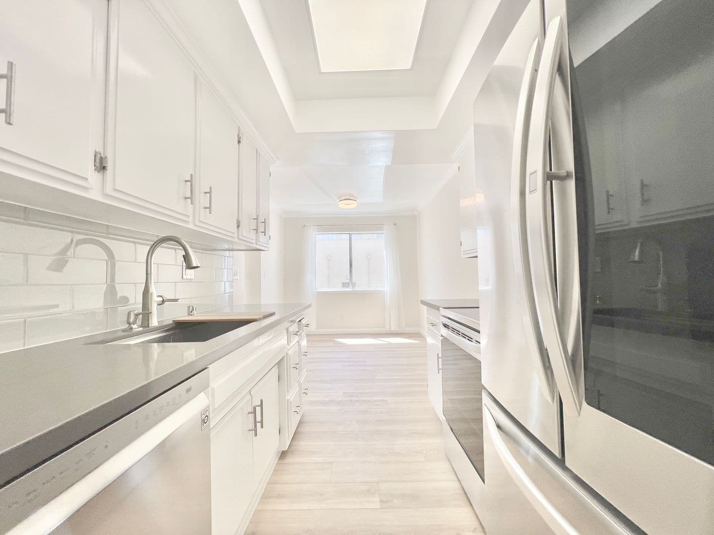 Santa Monica Apartment: 1142-1148 9th St
