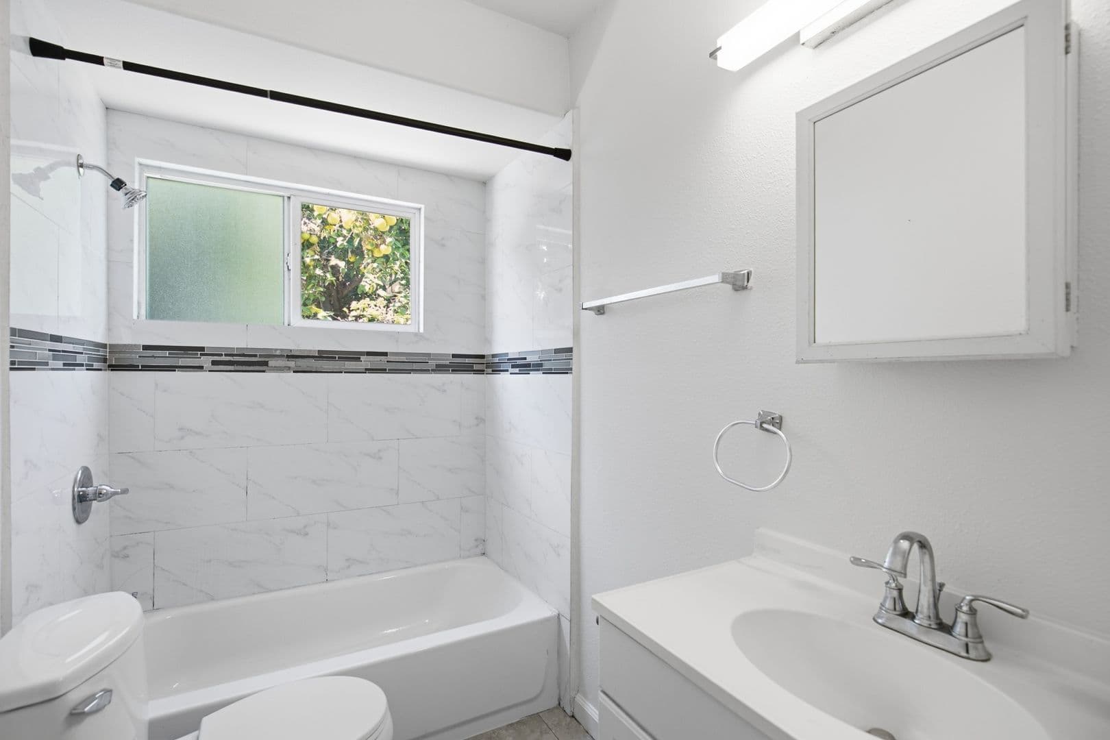 Huntington Park Apartment: 7101 Rugby Ave