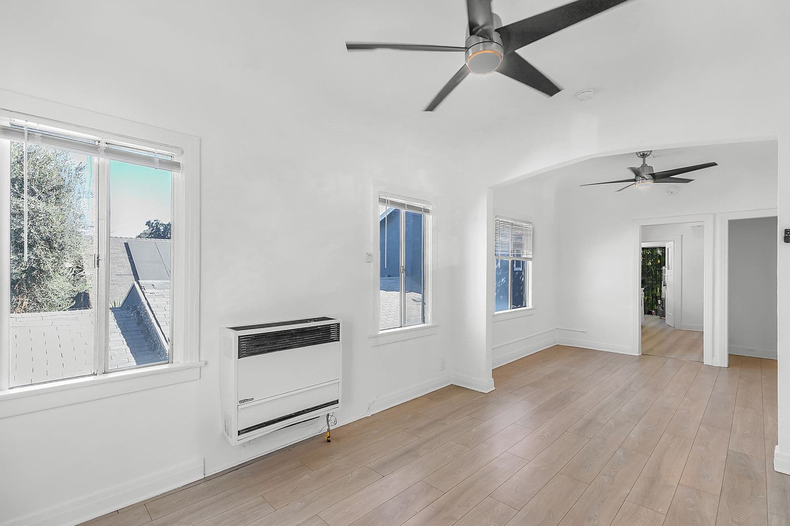 Los Angeles Apartment: 1524 E. 52nd Street