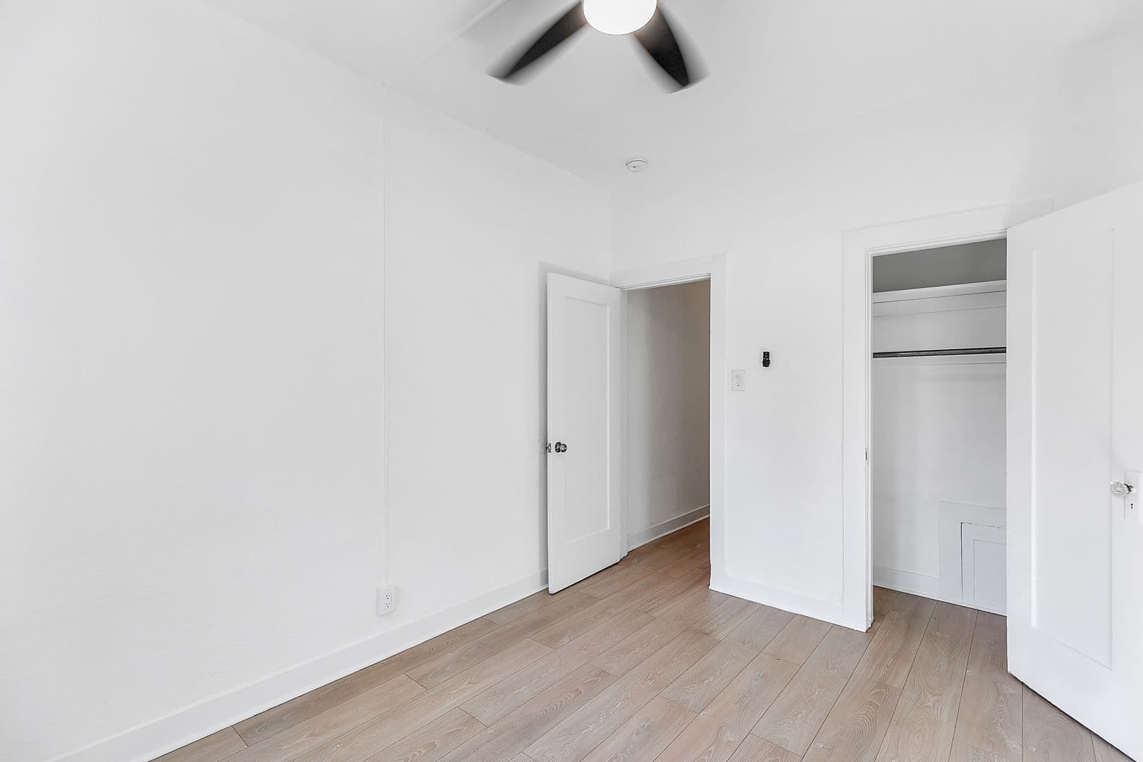 Los Angeles Apartment: 1524 E. 52nd Street