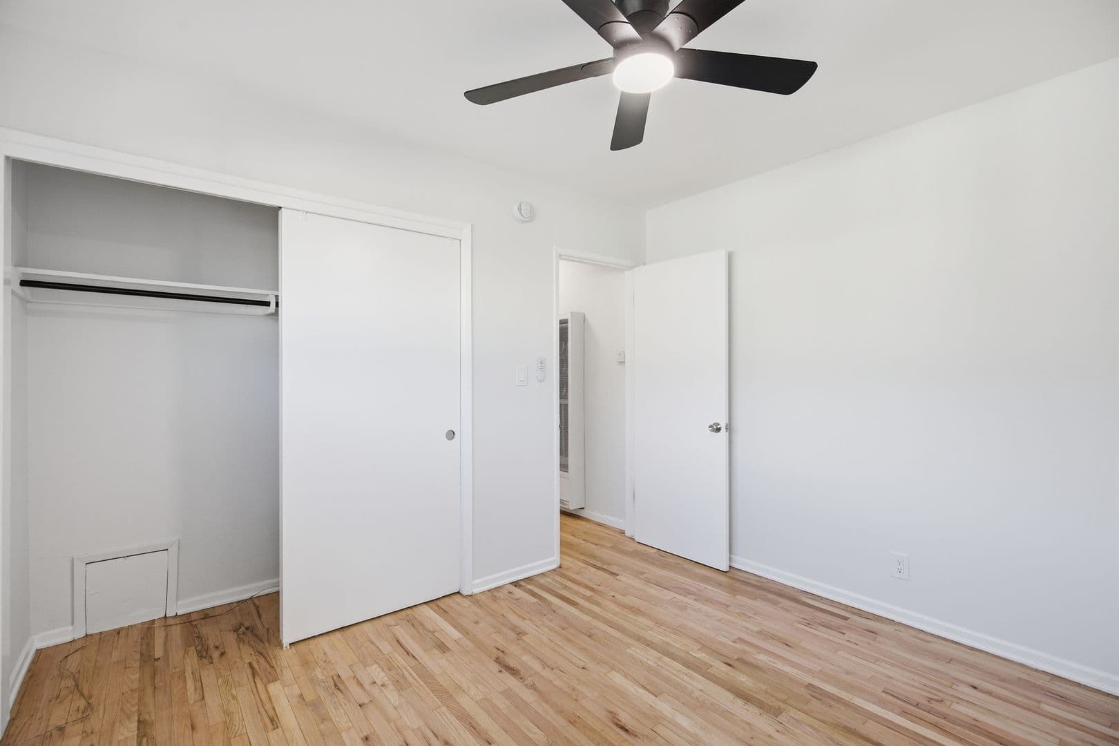 Sherman Oaks Apartment: 14620-14626 Magnolia Blvd