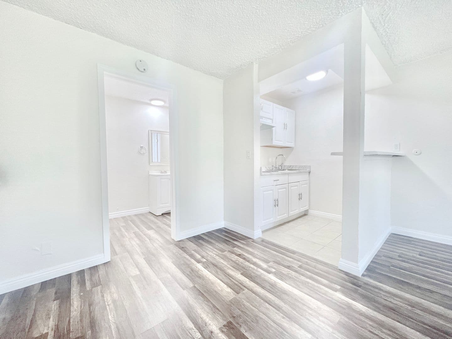 Anaheim Apartment: 3360 West Lincoln Avenue
