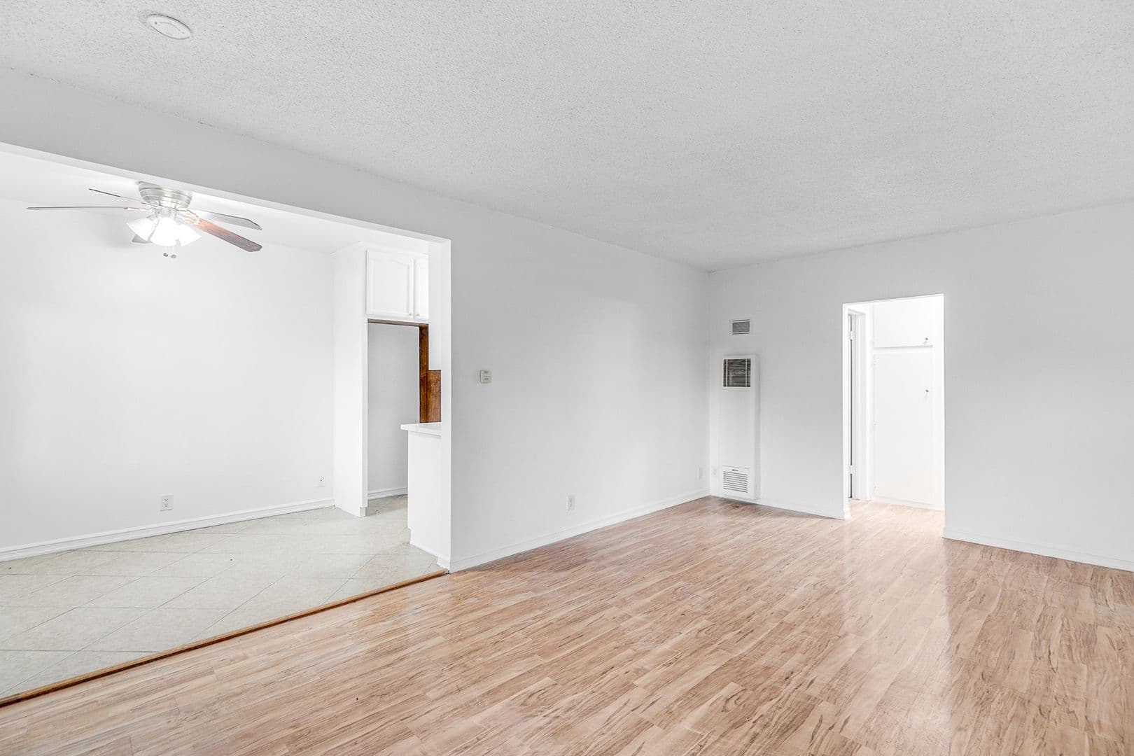 Los Angeles Apartment: 5923 Carlton Way