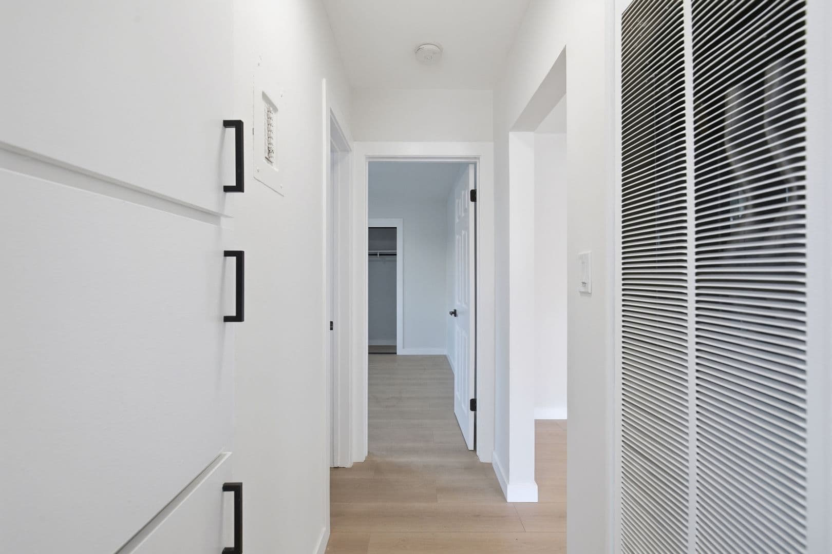Sherman Oaks Apartment: 14620-14626 Magnolia Blvd