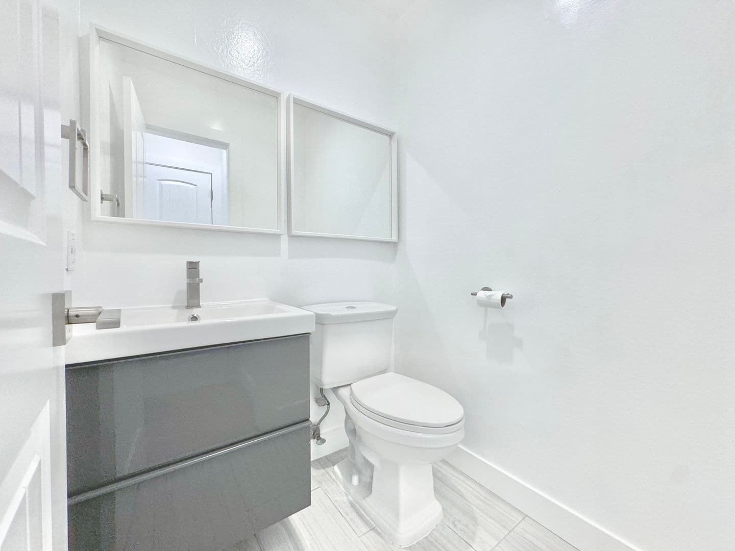 Los Angeles Apartment: 8616 Whitworth Drive