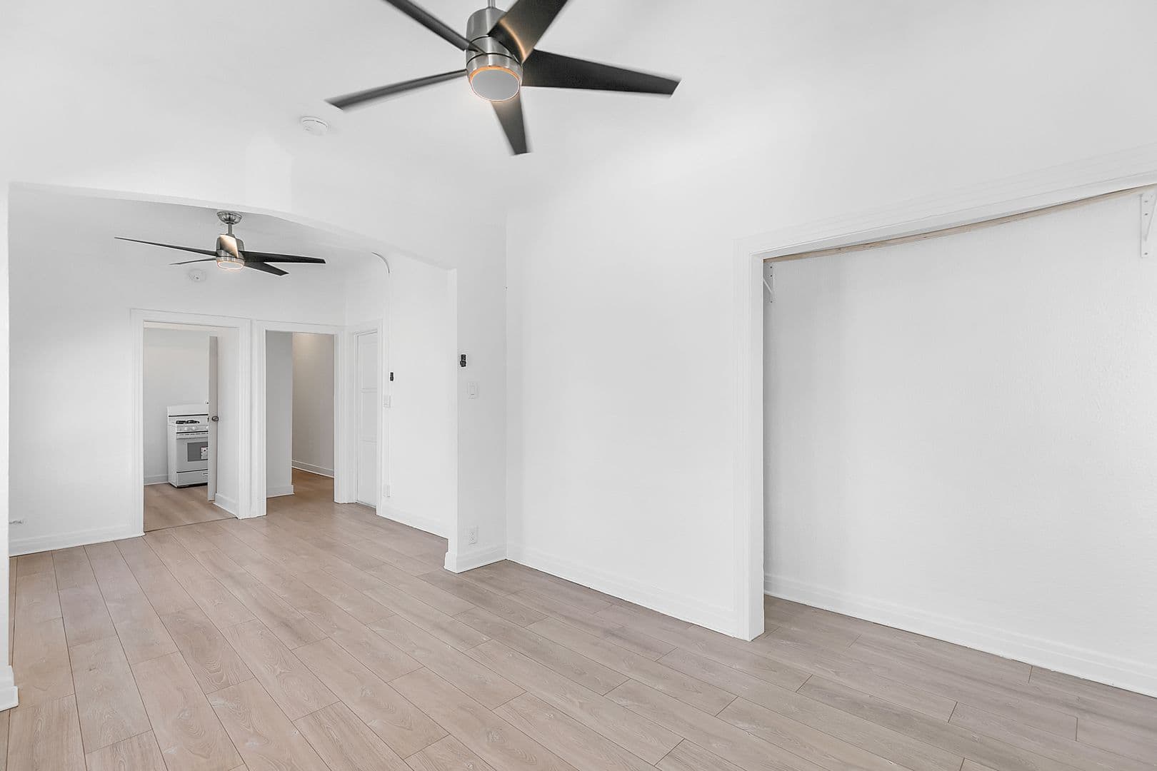 Los Angeles Apartment: 1524 E. 52nd Street