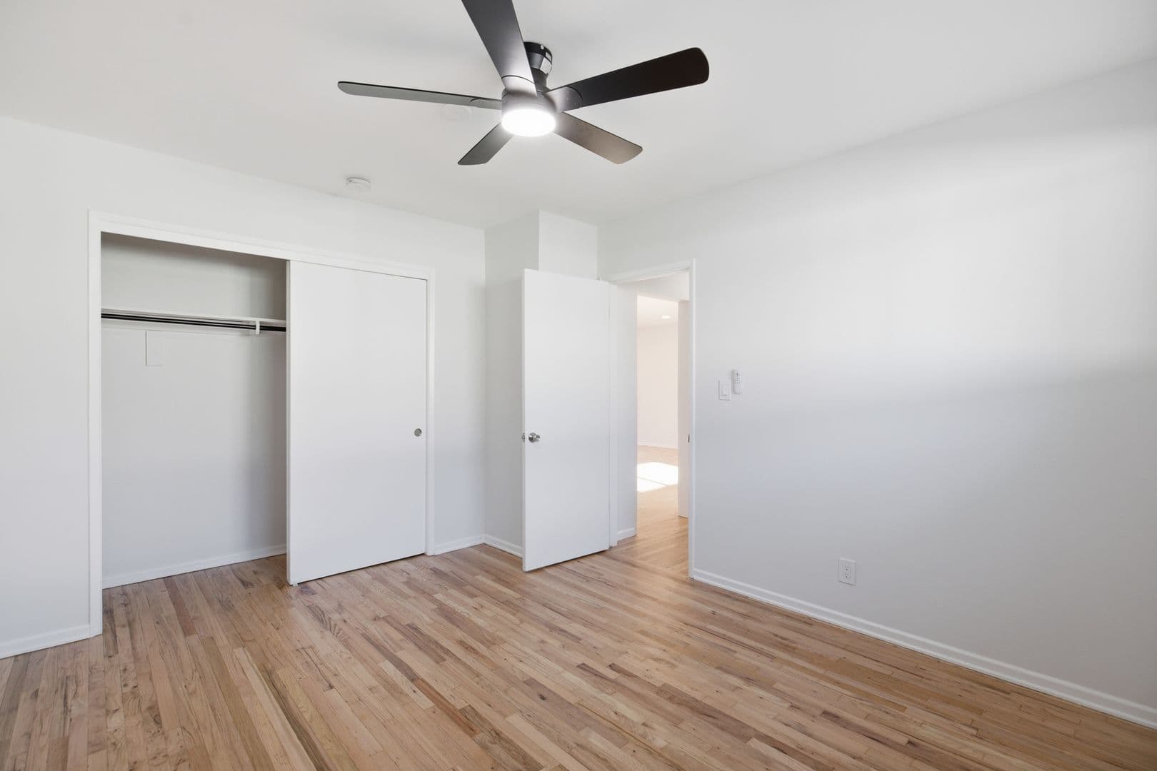 Sherman Oaks Apartment: 14620-14626 Magnolia Blvd