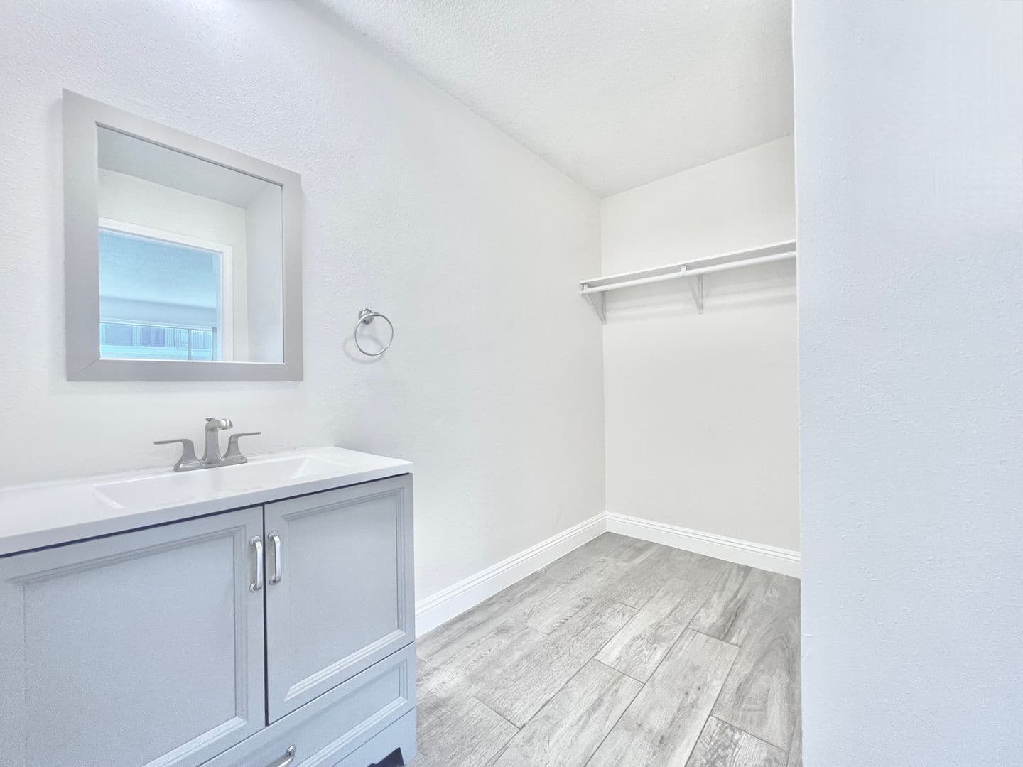 Anaheim Apartment: 3360 West Lincoln Avenue