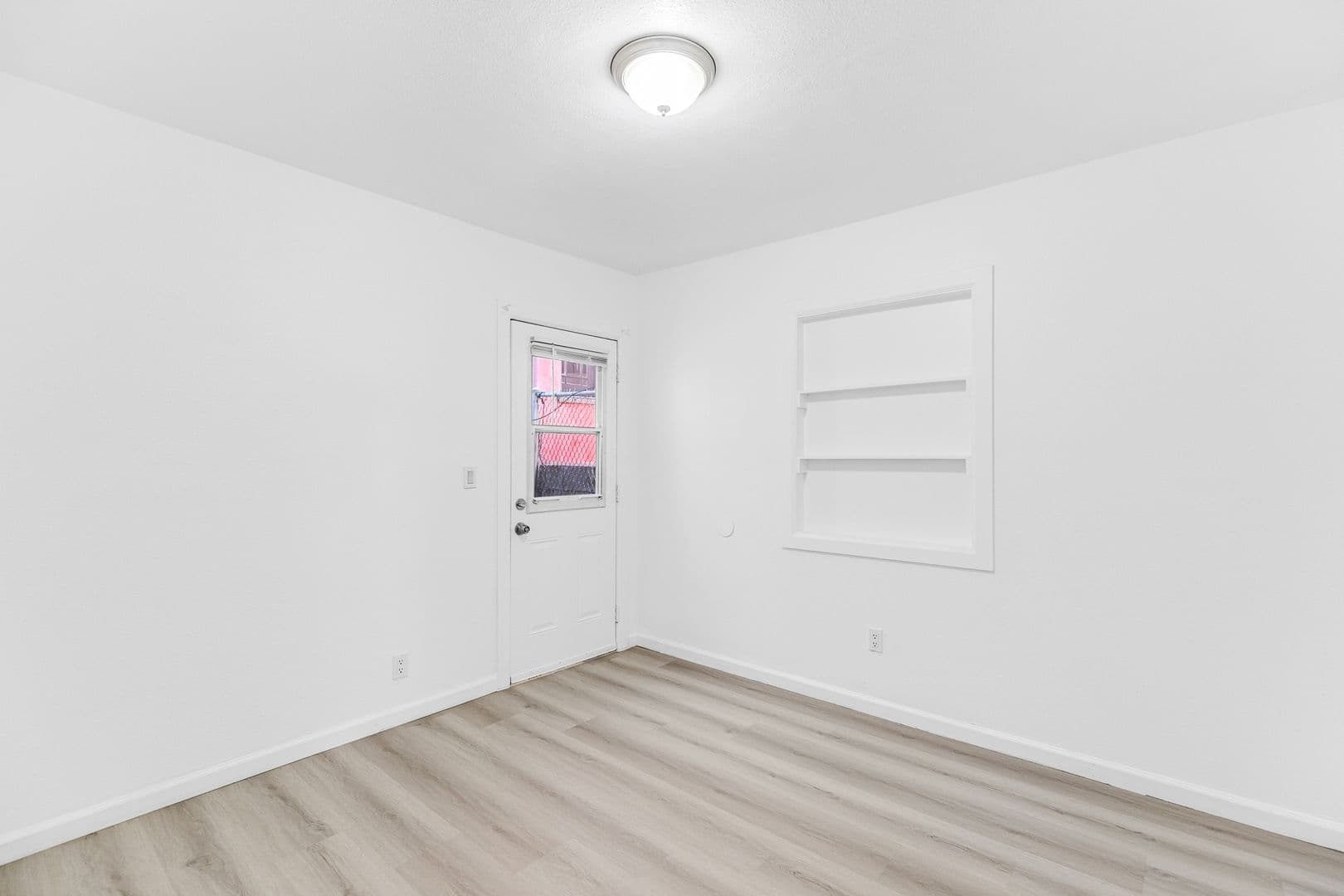 Los Angeles Apartment: 1424-1430 Echo Park Avenue