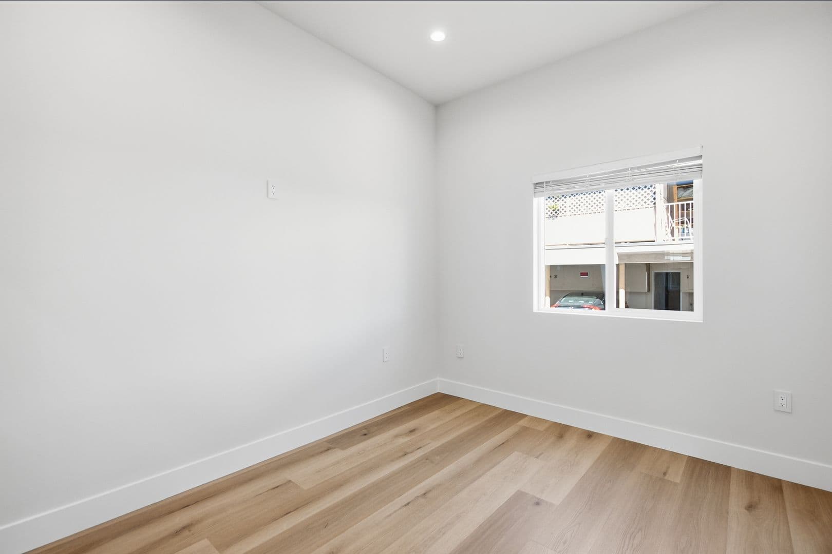 Sherman Oaks Apartment: 14007 Moorpark Street