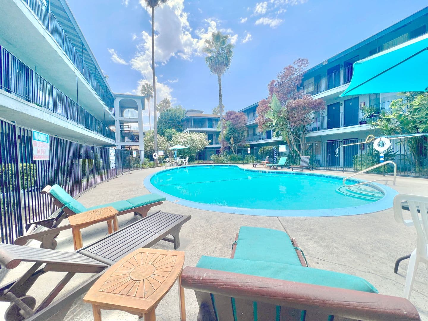 Anaheim Apartment: 3360 West Lincoln Avenue