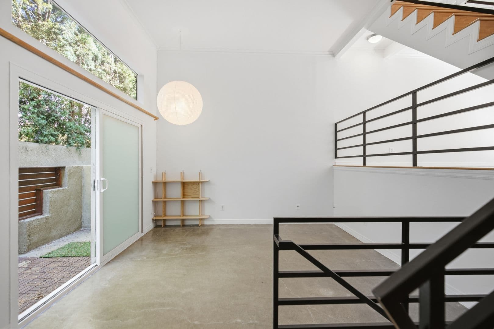 Sherman Oaks House: 4854 Coldwater Canyon Avenue #103