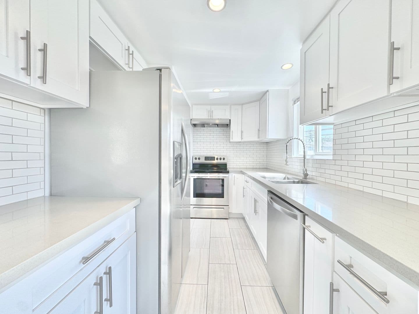 Los Angeles Apartment: 8616 Whitworth Drive