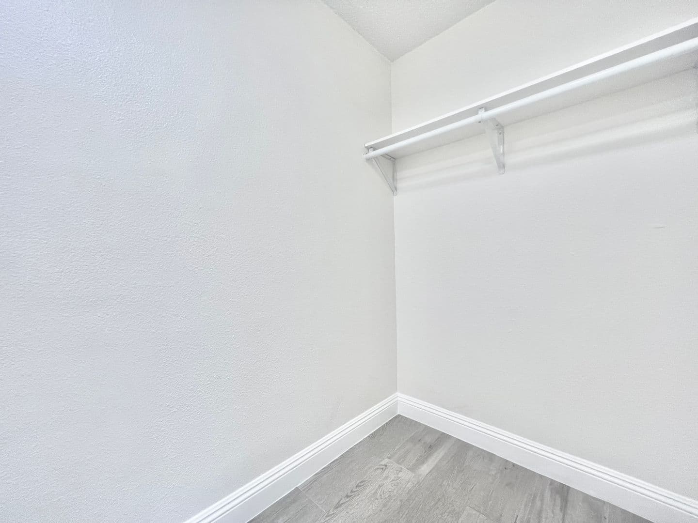 Anaheim Apartment: 3360 West Lincoln Avenue