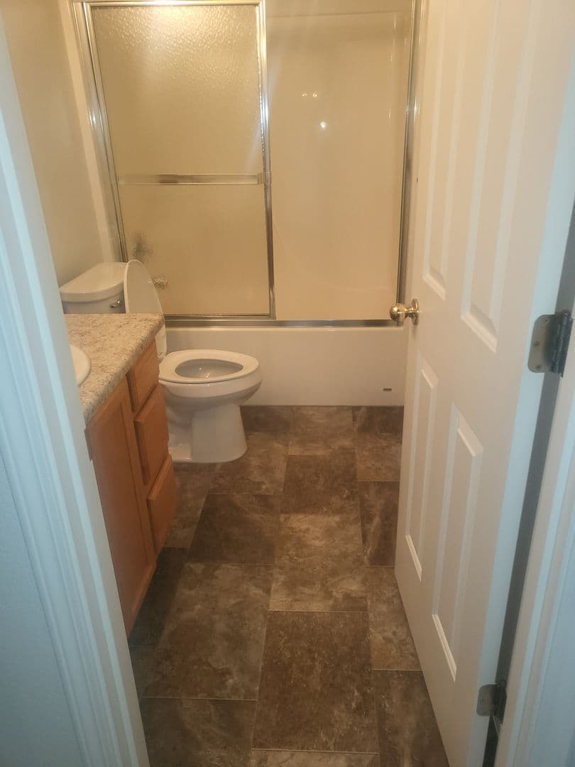 Grants Pass Apartment: 1151 Willow Lane