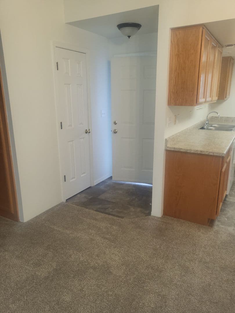 Grants Pass Apartment: 1151 Willow Lane