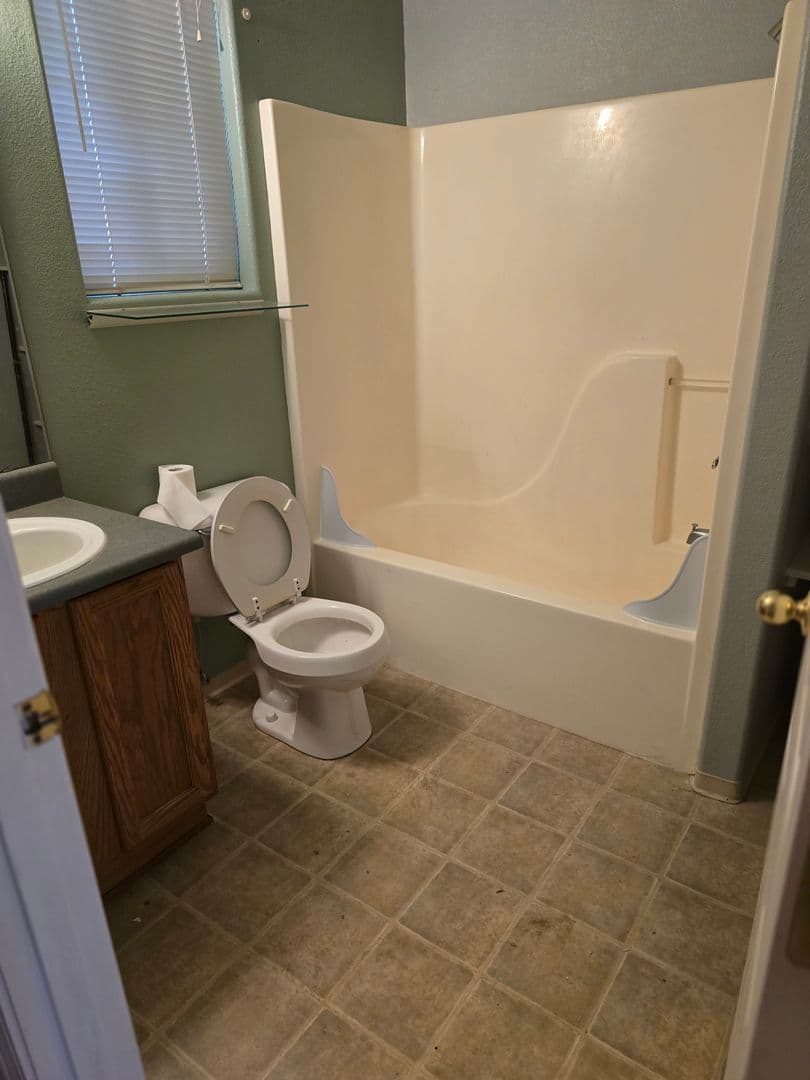 Grants Pass House: 731 SW Laurel Ave