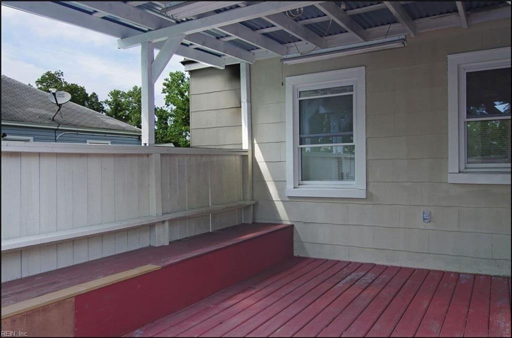 Hampton House: 69 Cavalier Rd