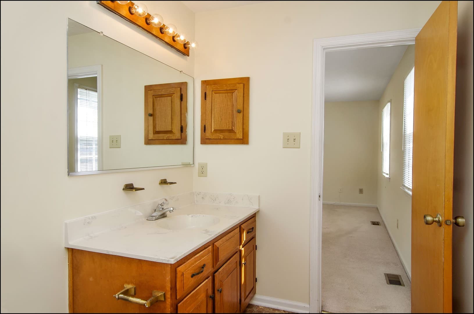 Newport News House: 79 Anchorage Dr