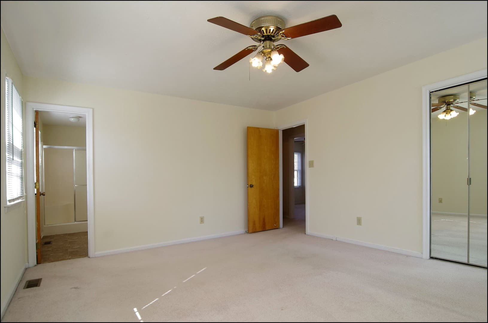 Newport News House: 79 Anchorage Dr