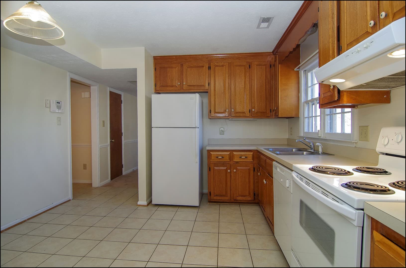 Newport News House: 79 Anchorage Dr