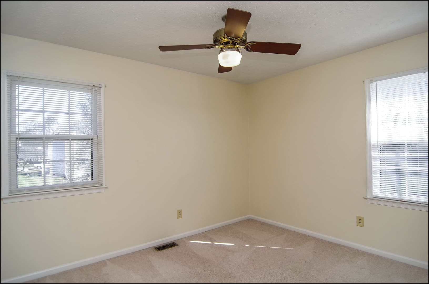Newport News House: 79 Anchorage Dr