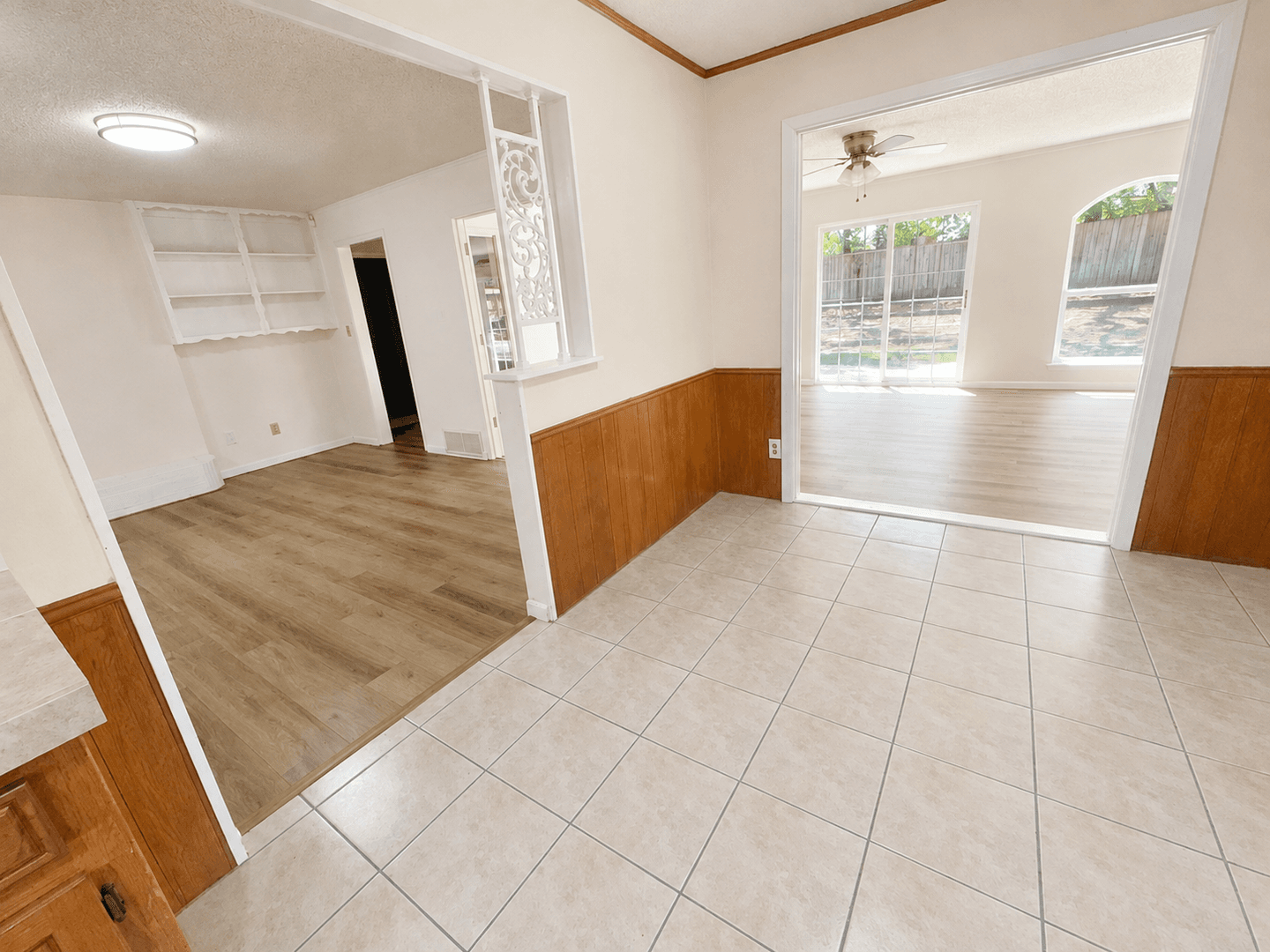 Hurst House: 1109 West Redbud Drive