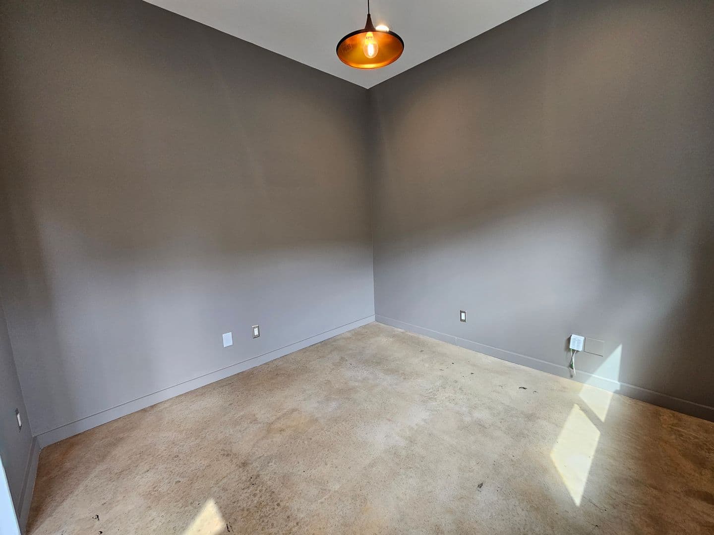 Dallas House: 4215 Roseland Ave.