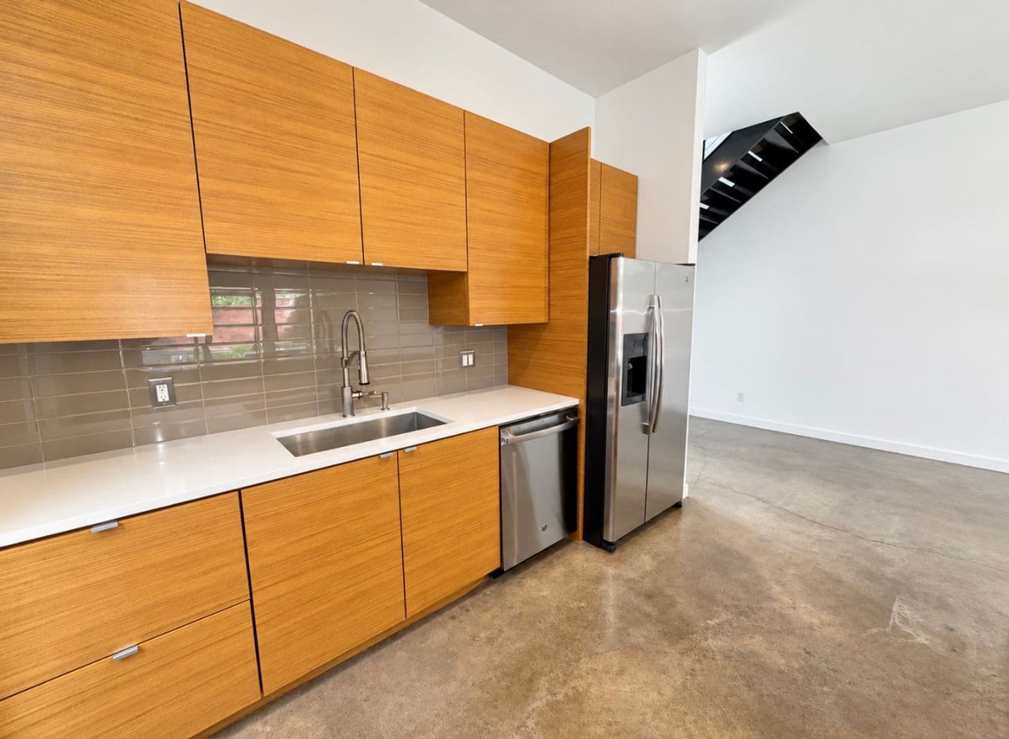 Dallas House: 4215 Roseland Ave.