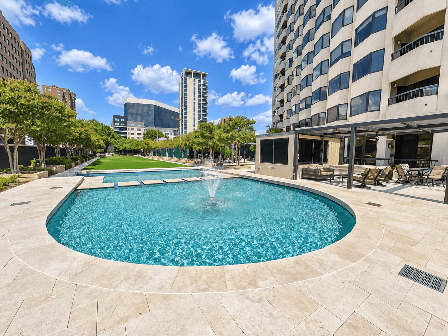 Dallas House: 3030 McKinney Ave #1703