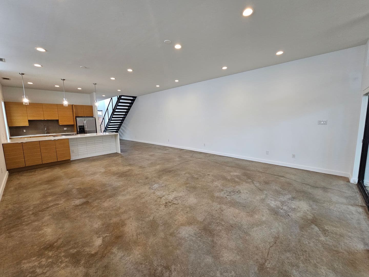 Dallas House: 4215 Roseland Ave.