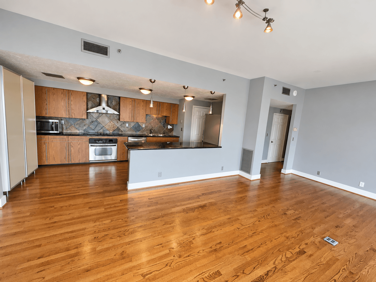 Dallas House: 3030 McKinney Ave #1703