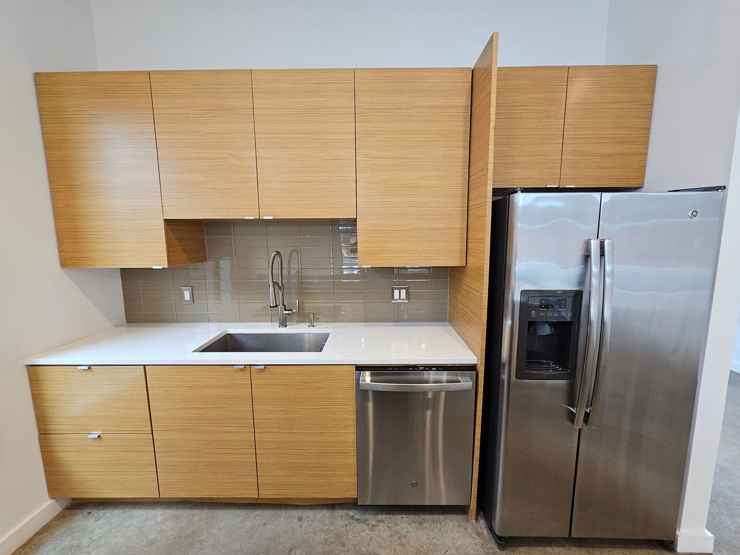 Dallas House: 4215 Roseland Ave.