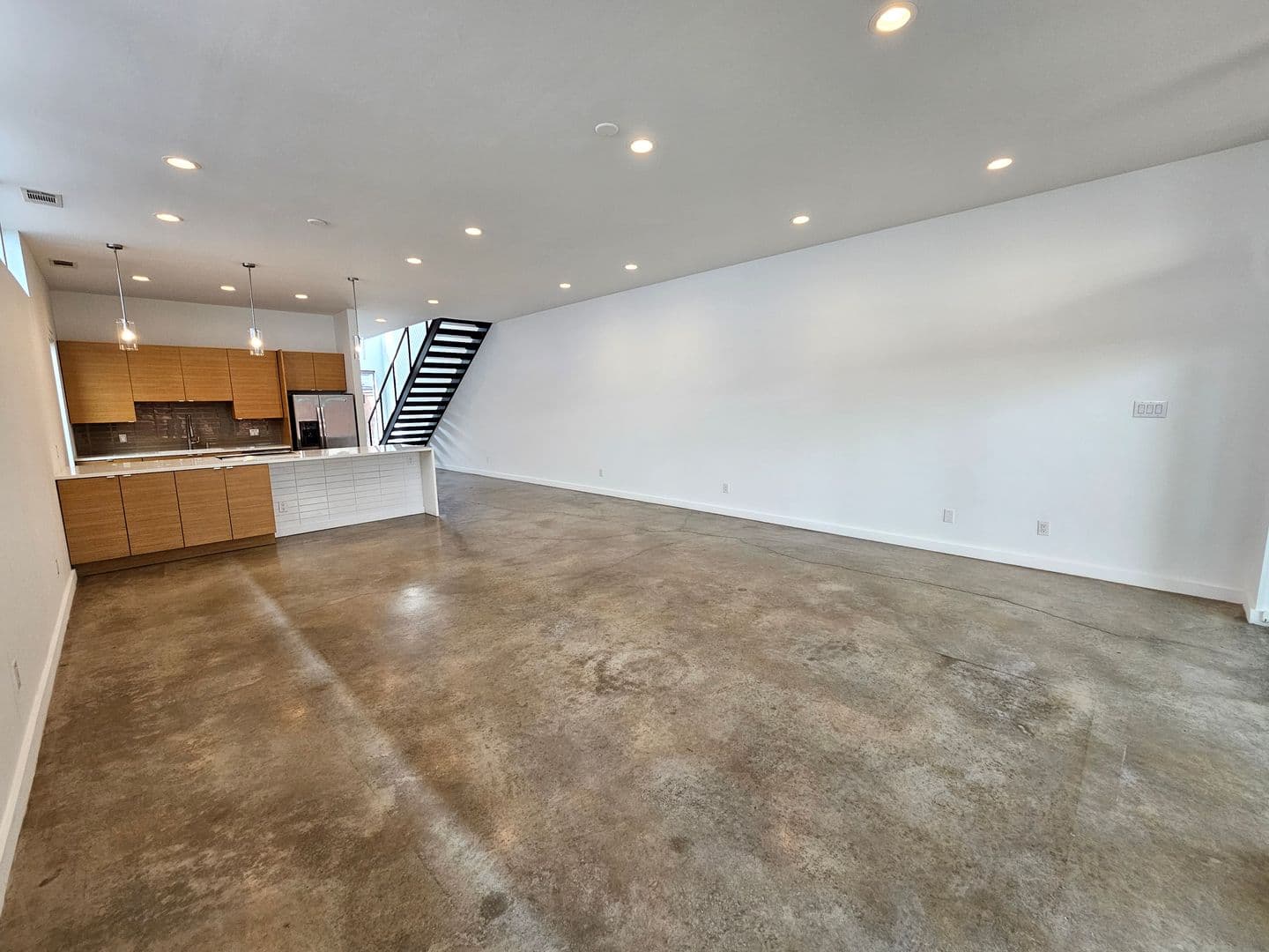 Dallas House: 4215 Roseland Ave.