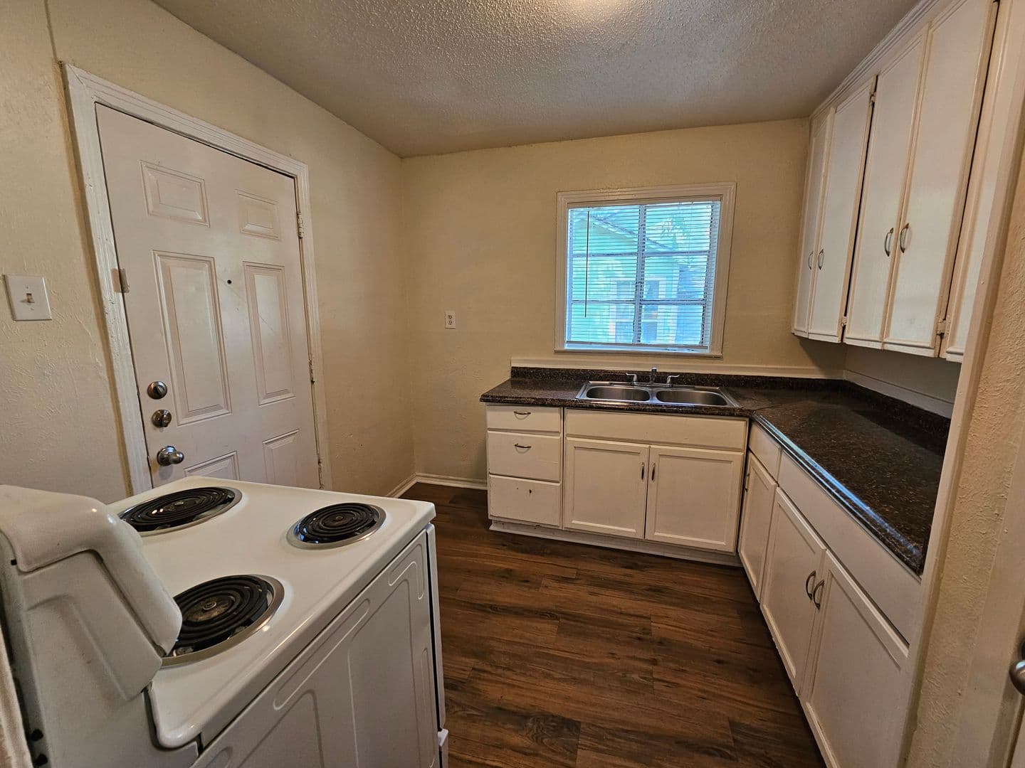 Dallas Townhome: 6540 Hollis Ave