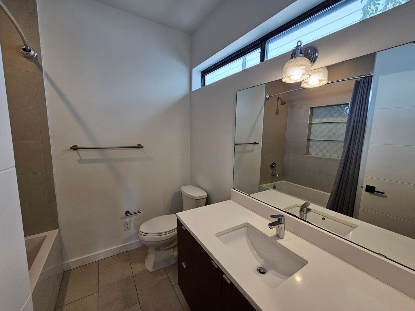 Dallas House: 4215 Roseland Ave.