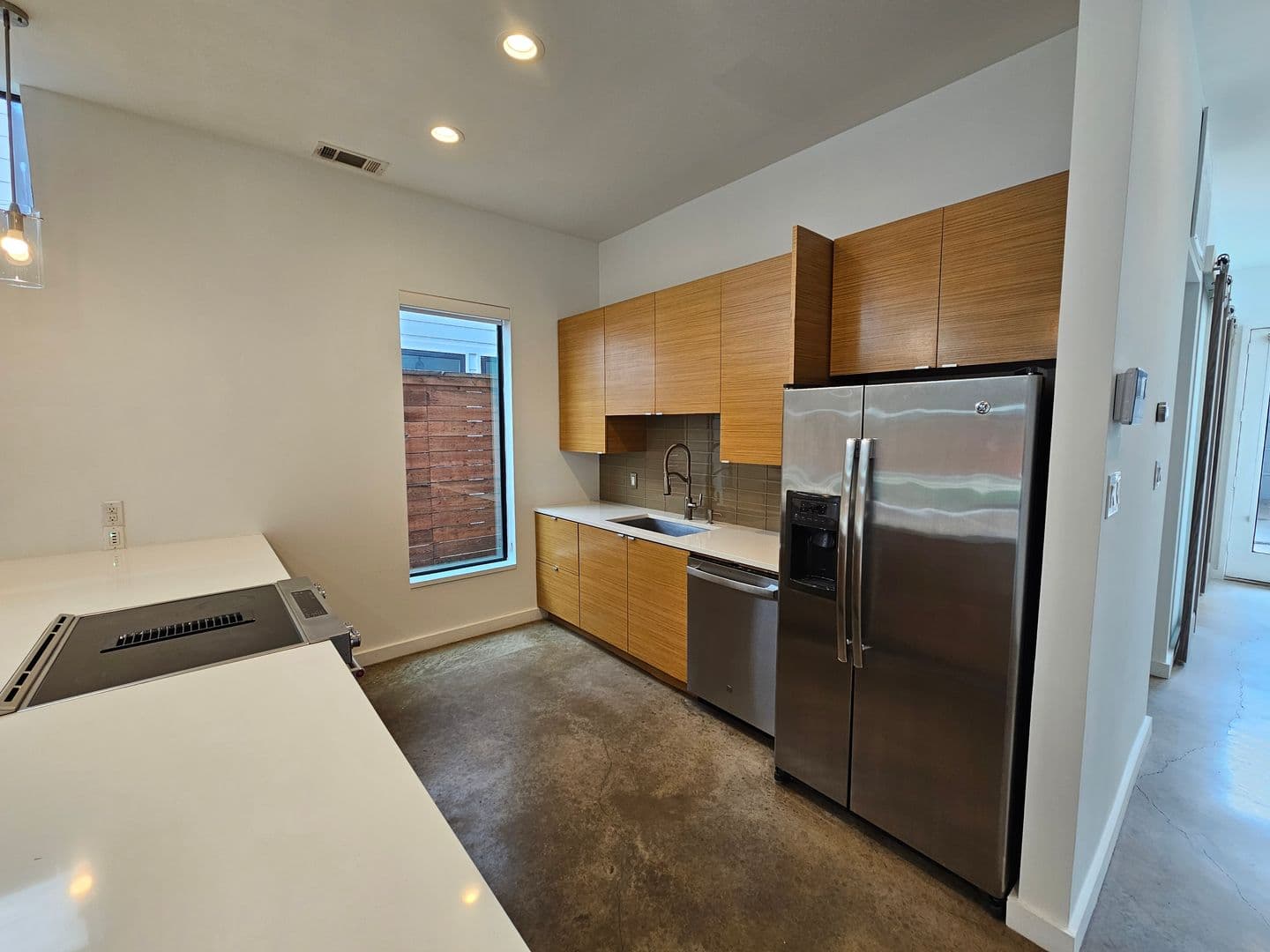 Dallas House: 4215 Roseland Ave.