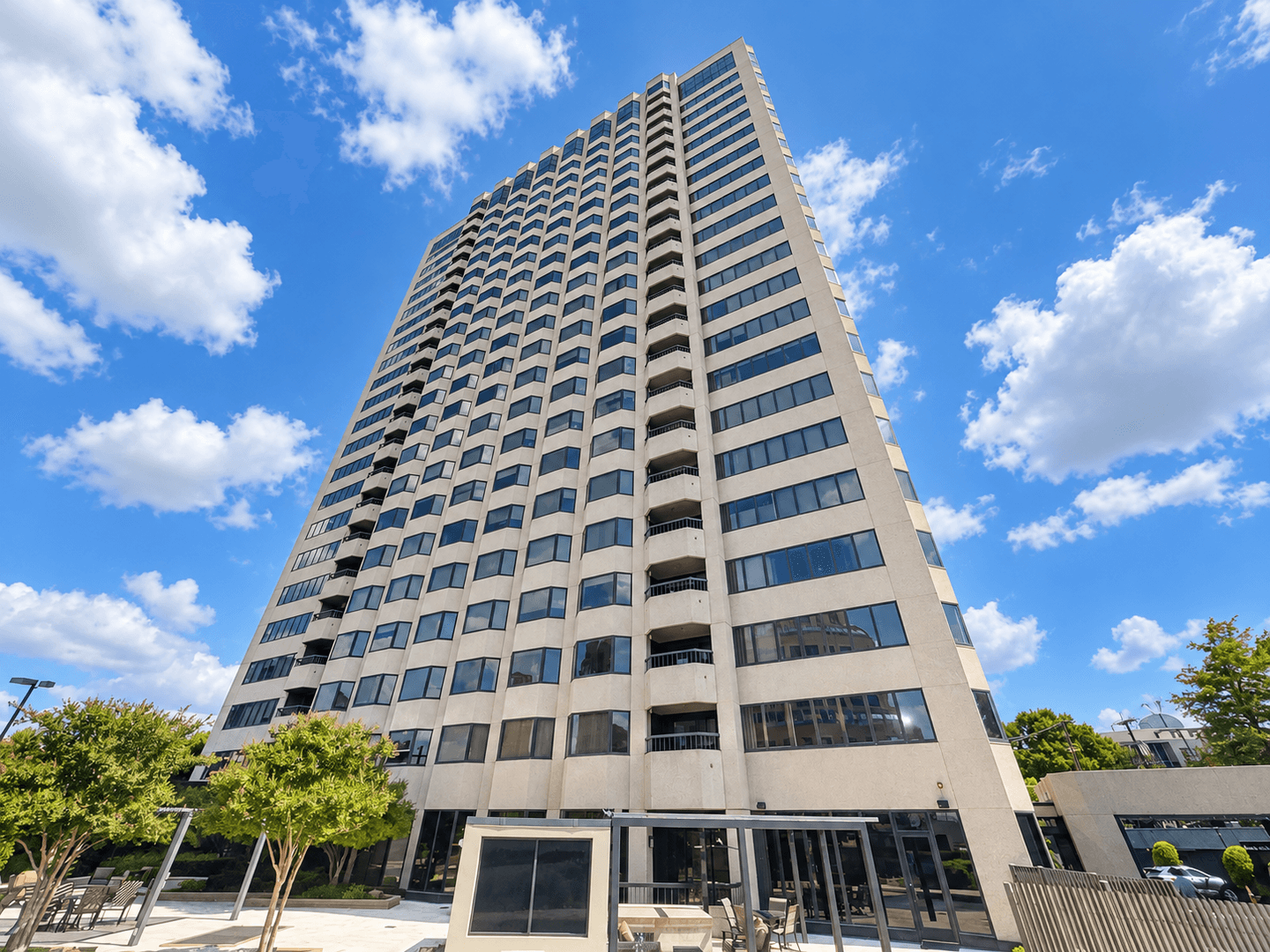 Dallas House: 3030 McKinney Ave #1703