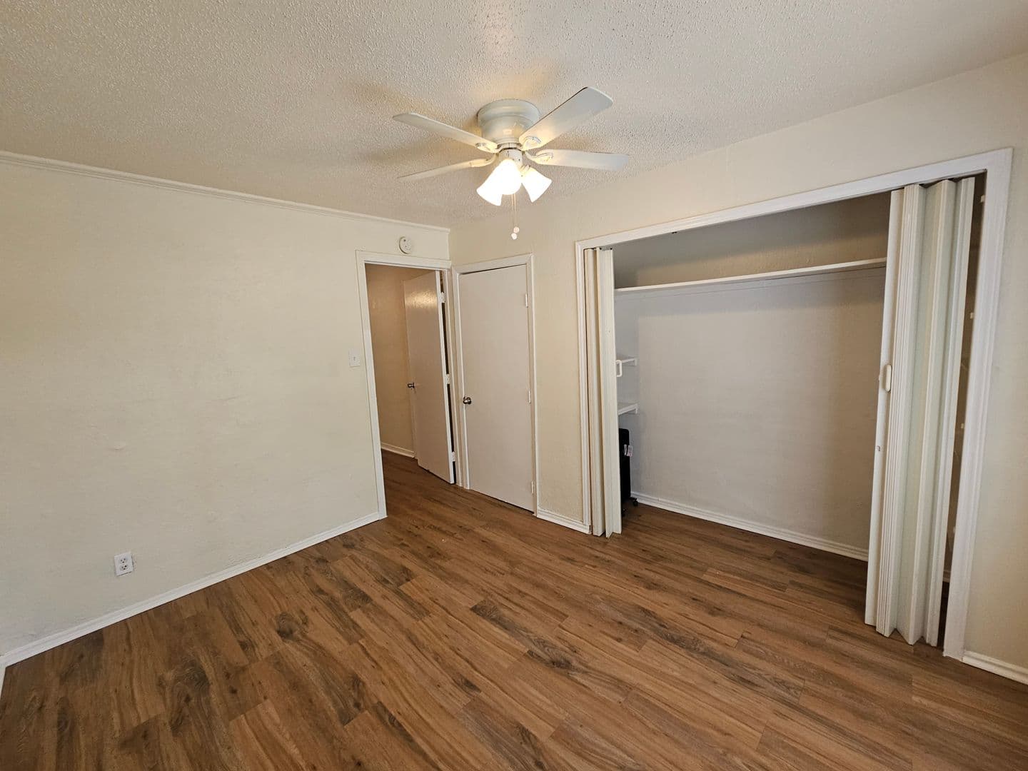 Dallas Townhome: 6540 Hollis Ave