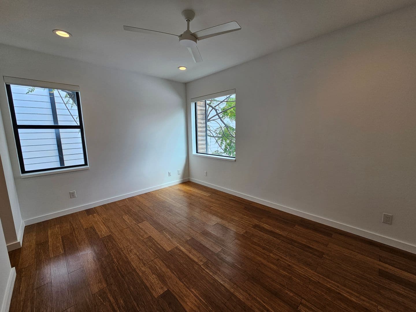 Dallas House: 4215 Roseland Ave.