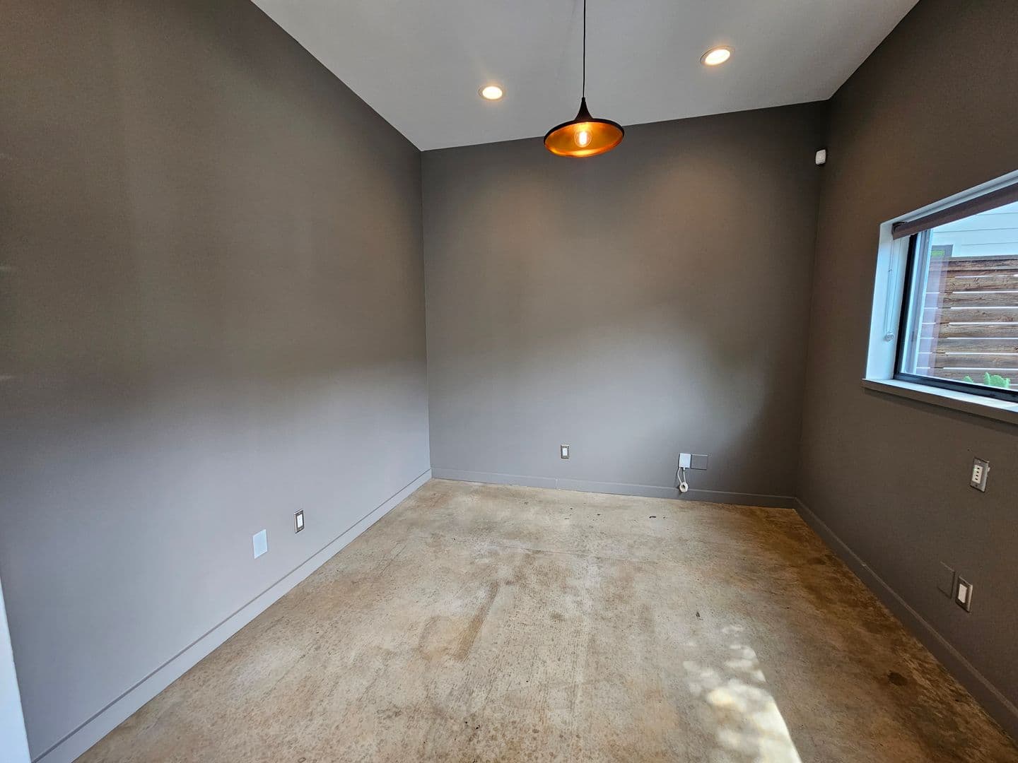 Dallas House: 4215 Roseland Ave.