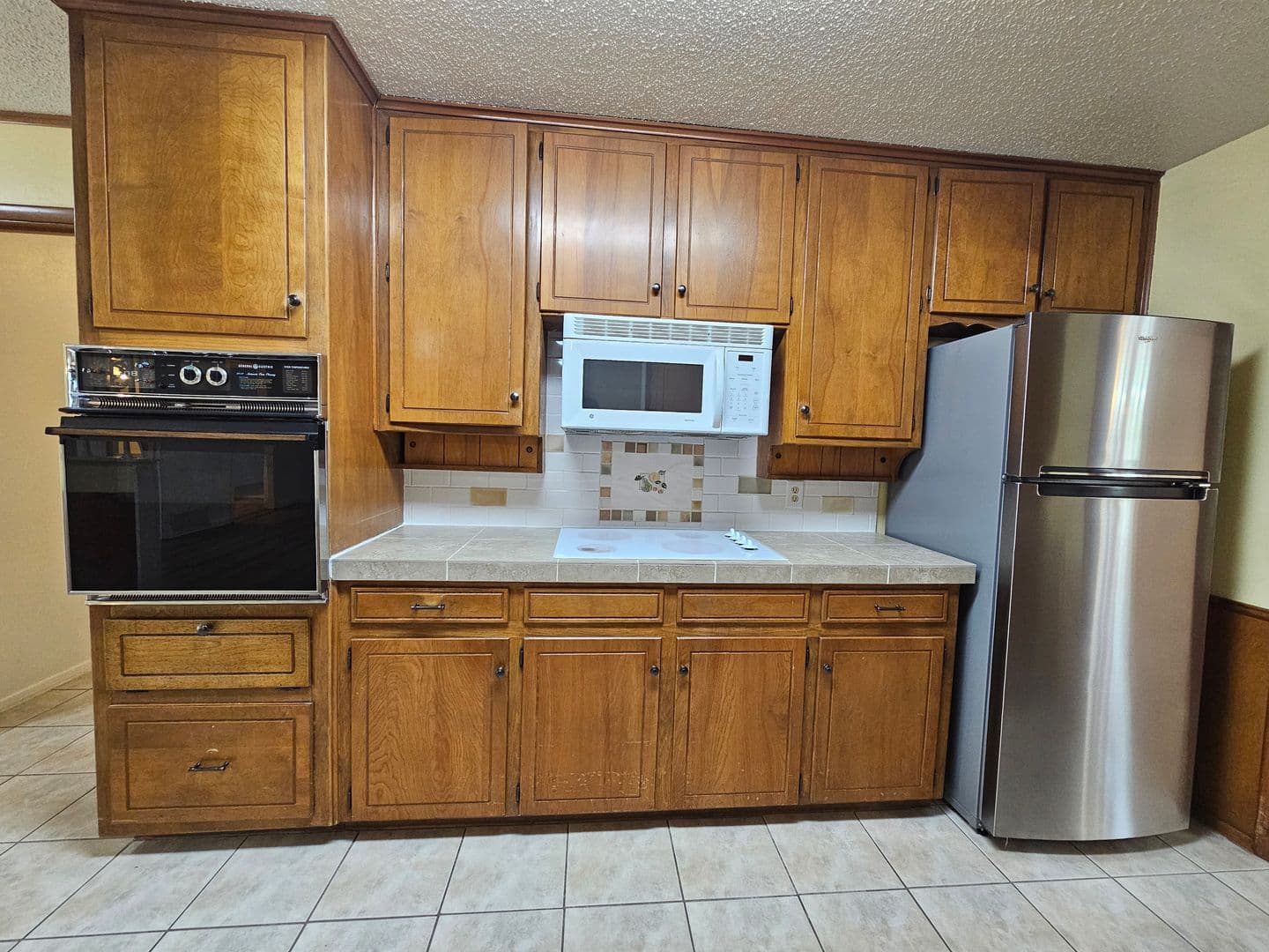 Hurst House: 1109 West Redbud Drive