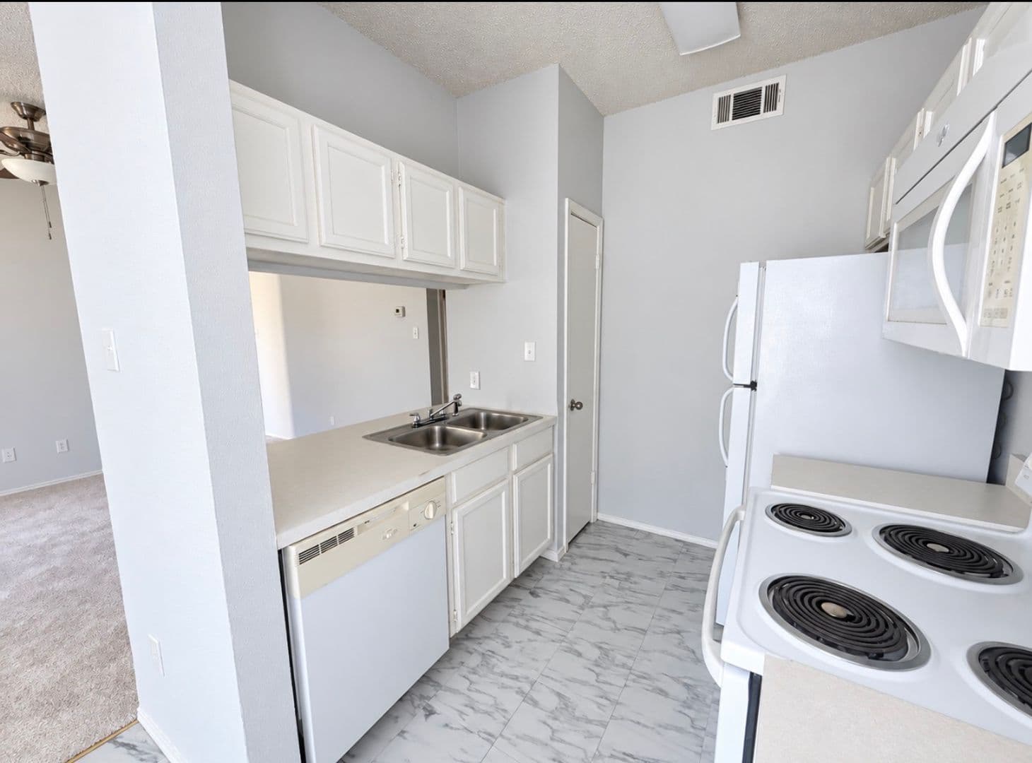 Dallas Condo: 7126 Holly Hill Dr. Apt. 108