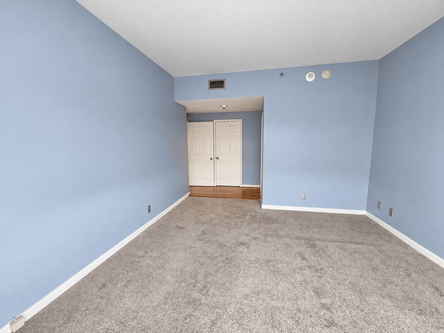 Dallas House: 3030 McKinney Ave #1703